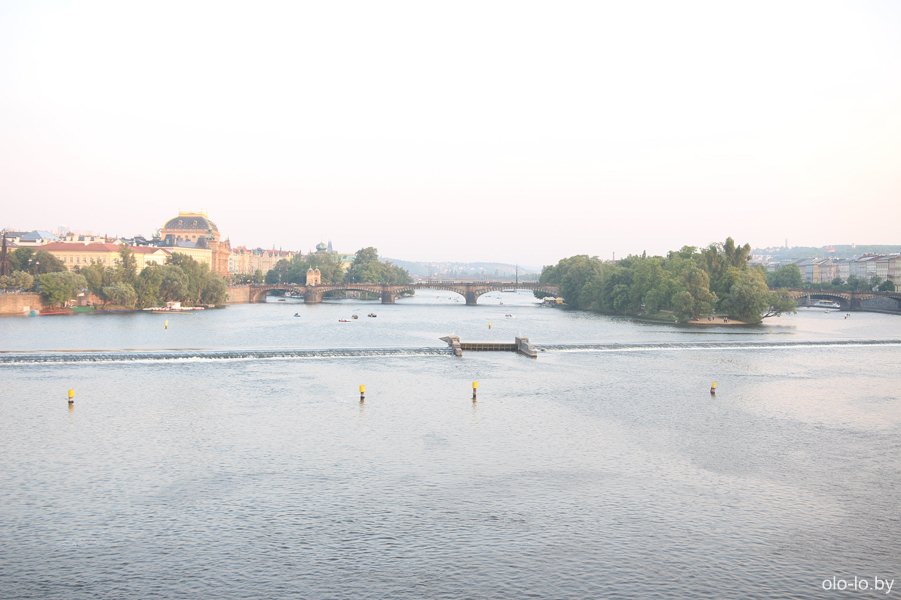 Вид на Влатву, Карлов мост