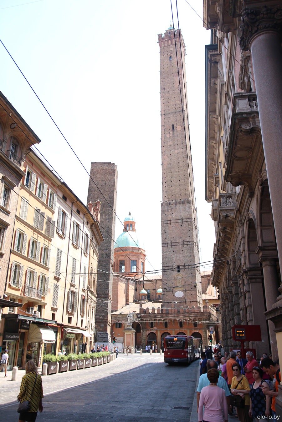 Болонский башни
