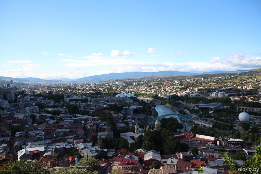 панорамный вид на Тбилиси