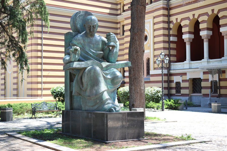 памятник Захарию Палиашвили, Тбилиси