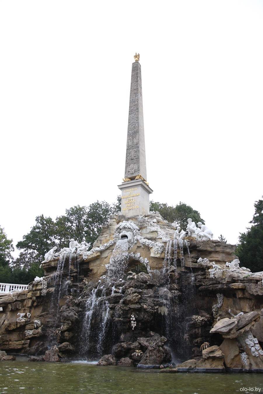 Обелискбруннен