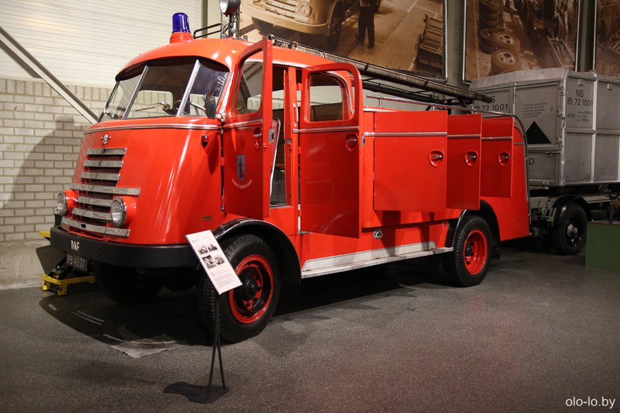 пожарная машина DAF A414 в музее DAF