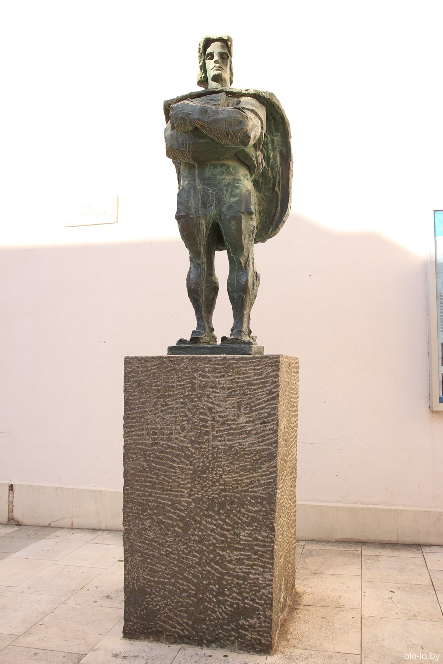 статуя Петра Зоранича, Задар