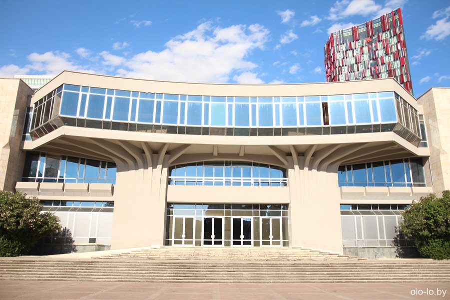 дворец Конгрессов, Тирана