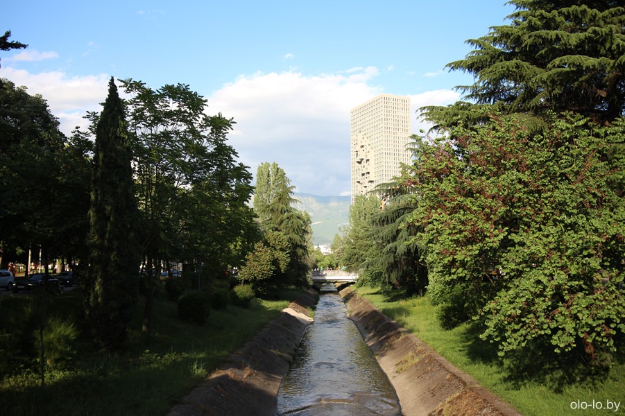река Лана в Тиране
