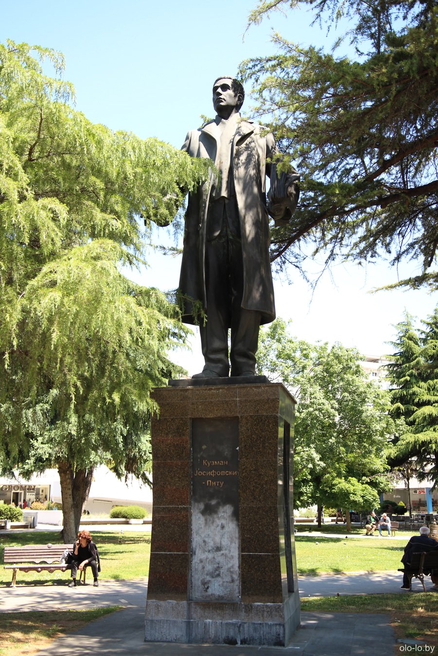 памятник Кузману Питу, Скопье