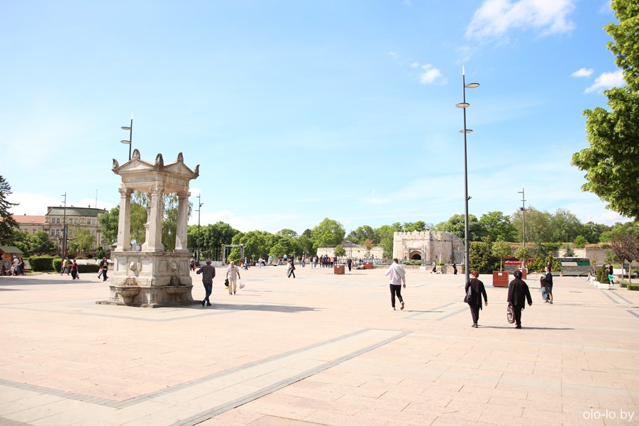 главная площадь Ниша