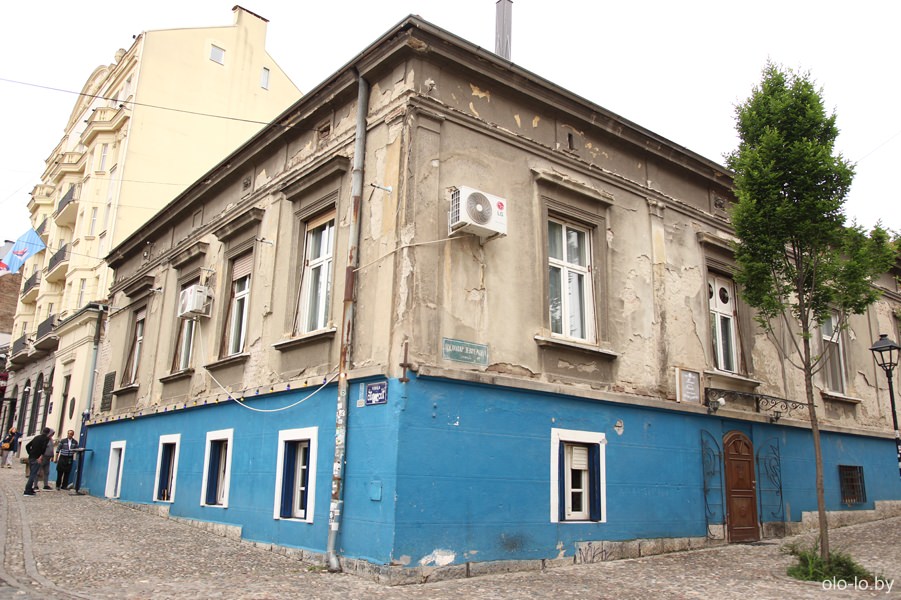 здание на улице Скадарска в Белграде