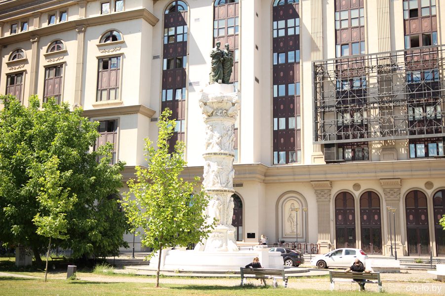 фонтаны у церкви Пресвятой Богородицы, Скопье